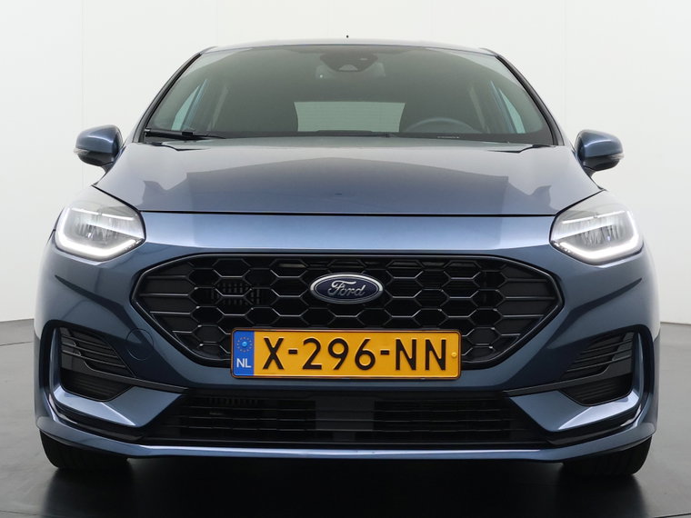 Vehicle Image 35