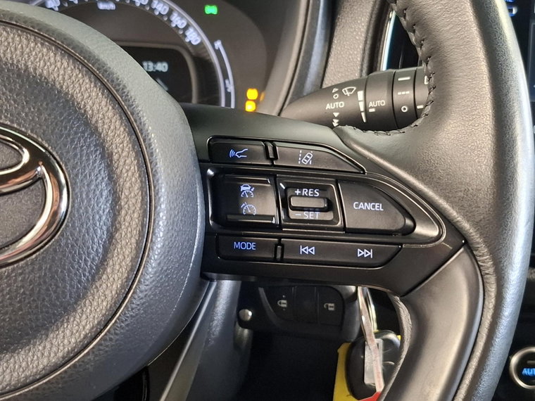 Vehicle Image 17