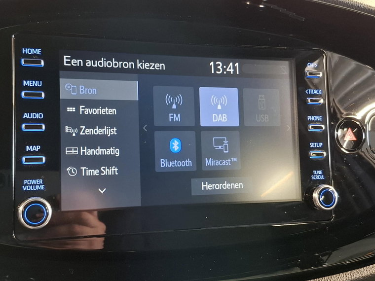 Vehicle Image 22