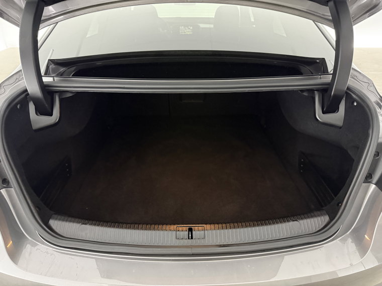 Vehicle Image 38