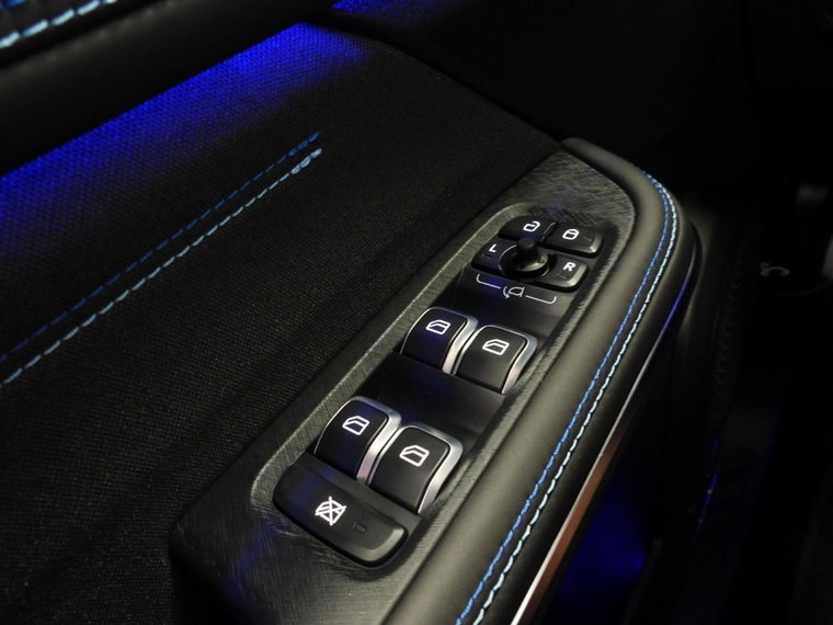Vehicle Image 24