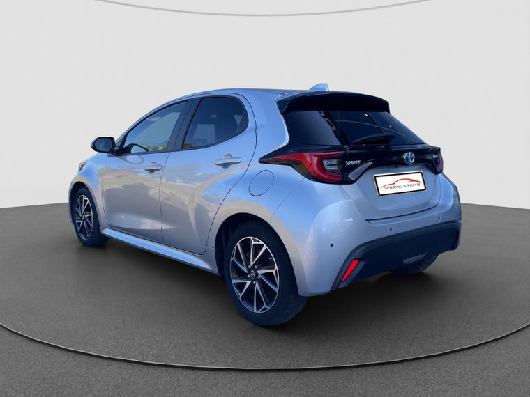 Vehicle Image 13