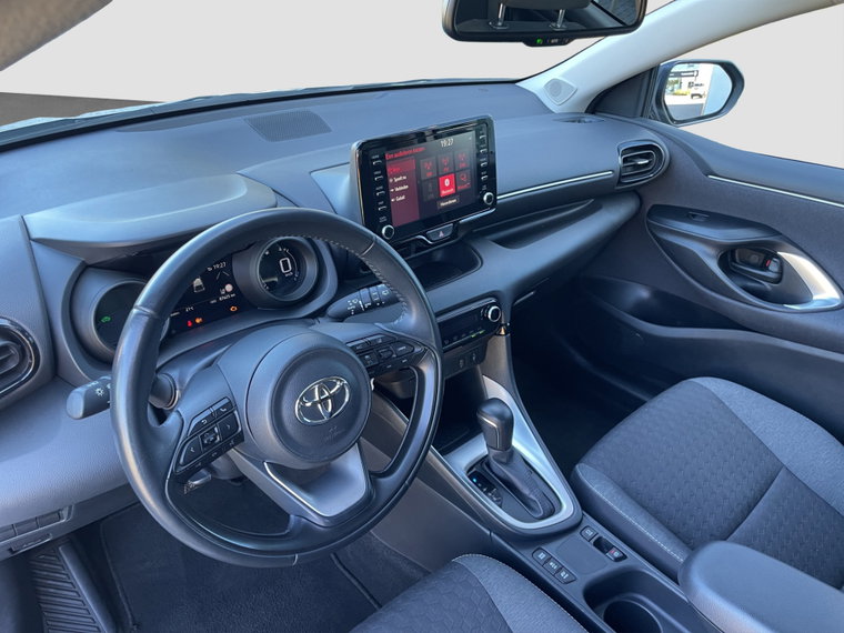 Vehicle Image 16