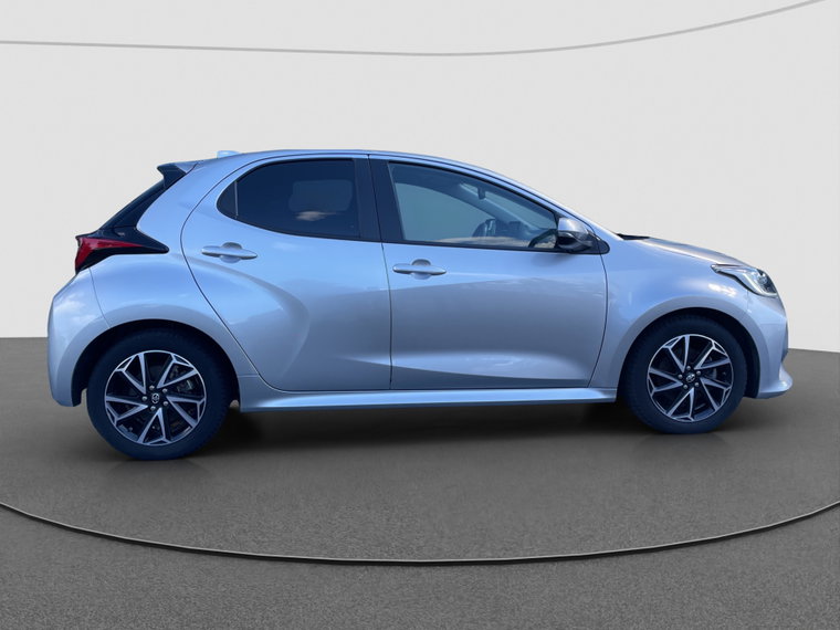 Vehicle Image 9