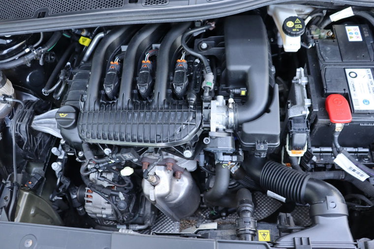 Vehicle Image 19