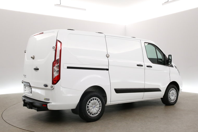 Vehicle Image 26