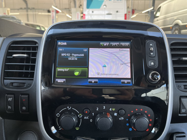 Vehicle Image 33