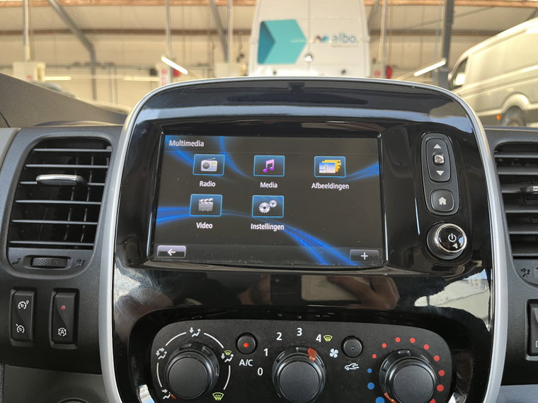 Vehicle Image 36