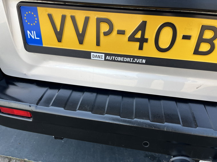 Vehicle Image 43