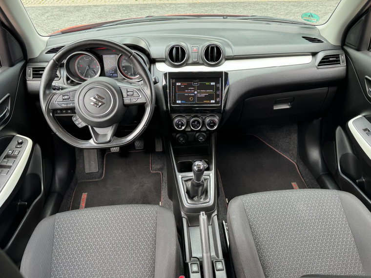 Vehicle Image 21