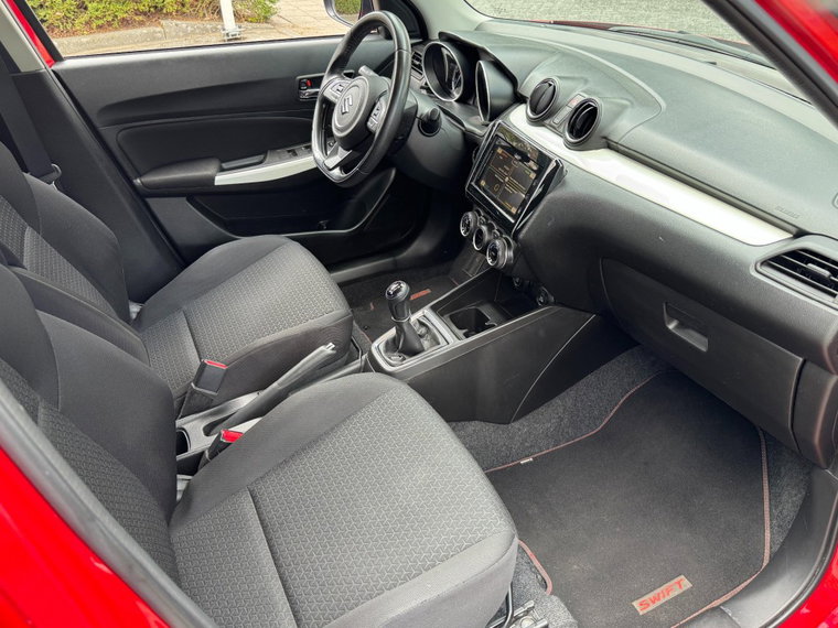 Vehicle Image 28