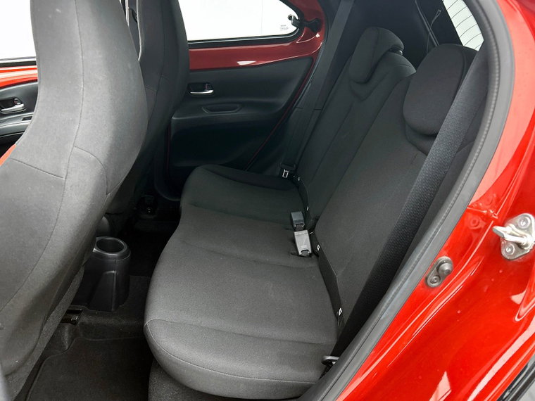 Vehicle Image 17