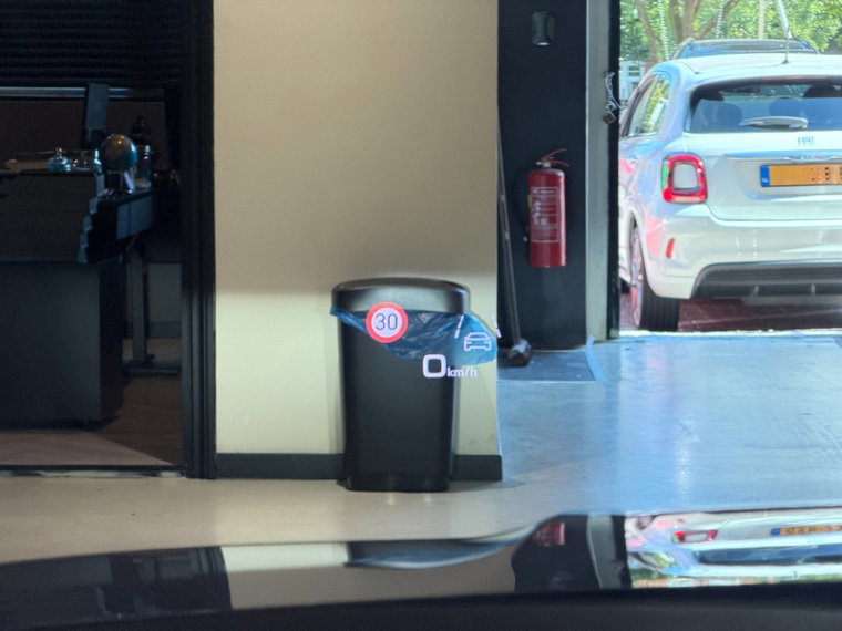 Vehicle Image 30