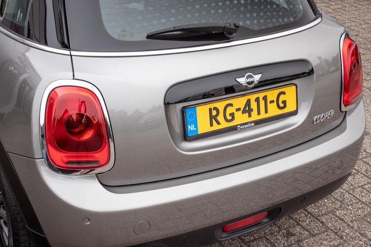 Vehicle Image 27