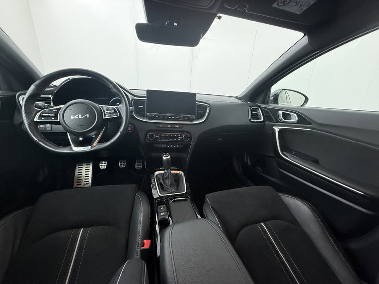 Vehicle Image 37