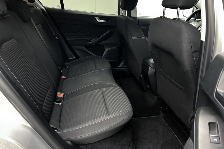 Vehicle Image 28