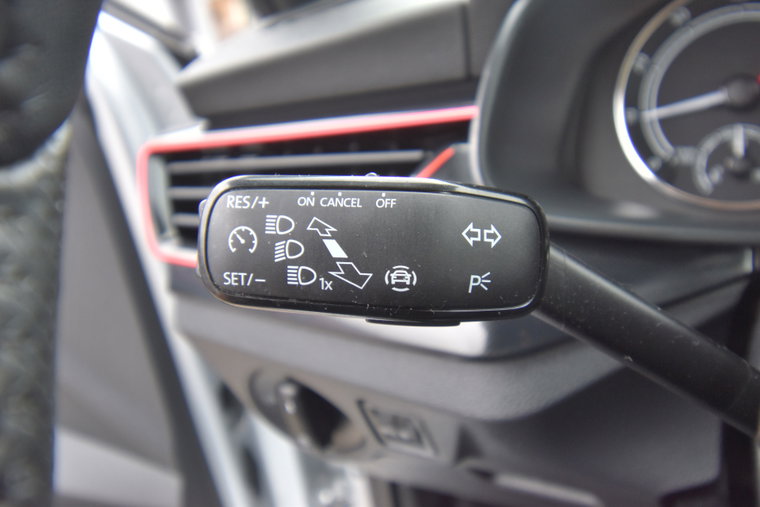 Vehicle Image 39