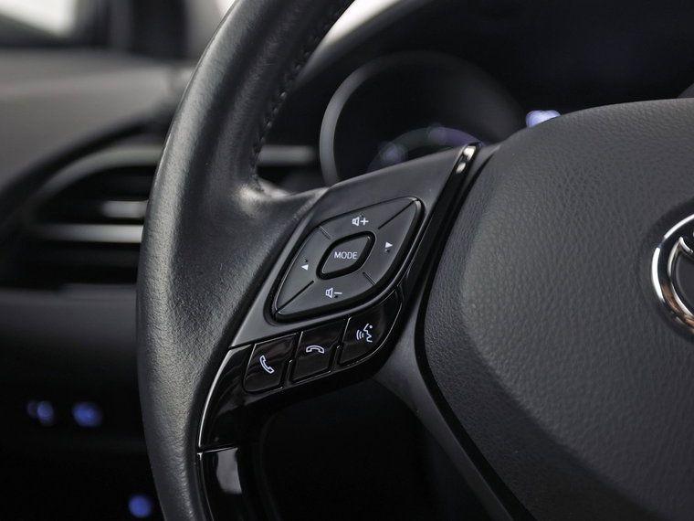 Vehicle Image 19