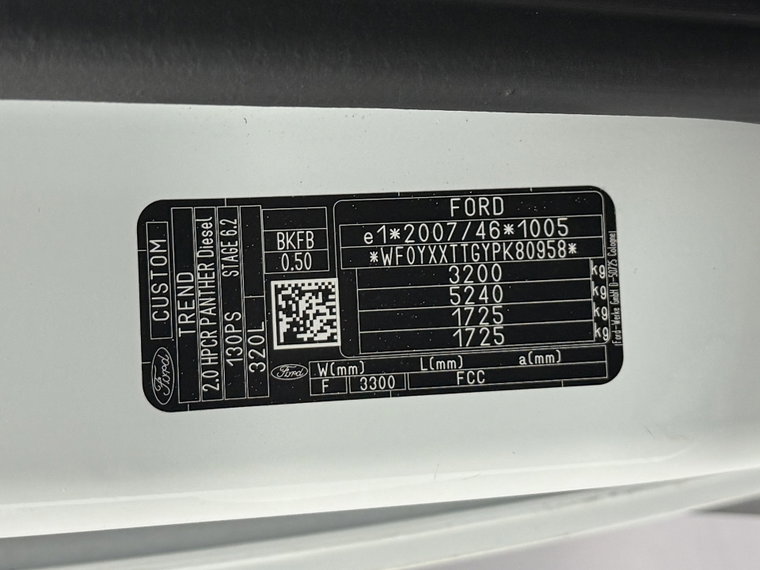 Vehicle Image 25