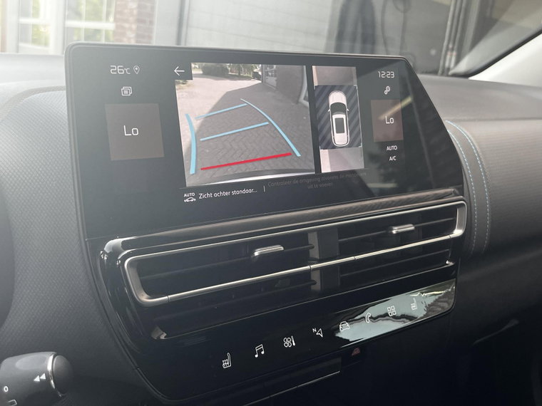 Vehicle Image 35