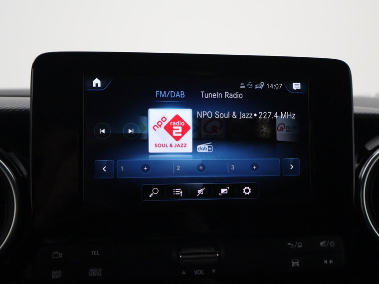 Vehicle Image 39
