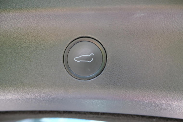 Vehicle Image 28