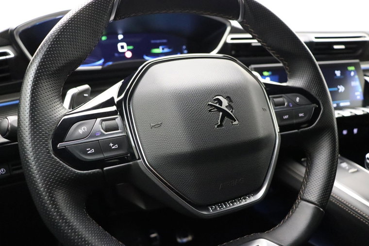 Vehicle Image 33