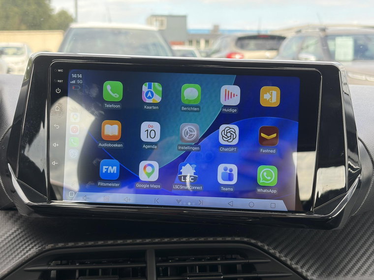 Vehicle Image 13