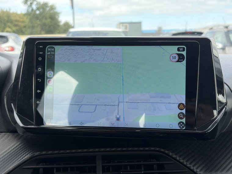 Vehicle Image 16