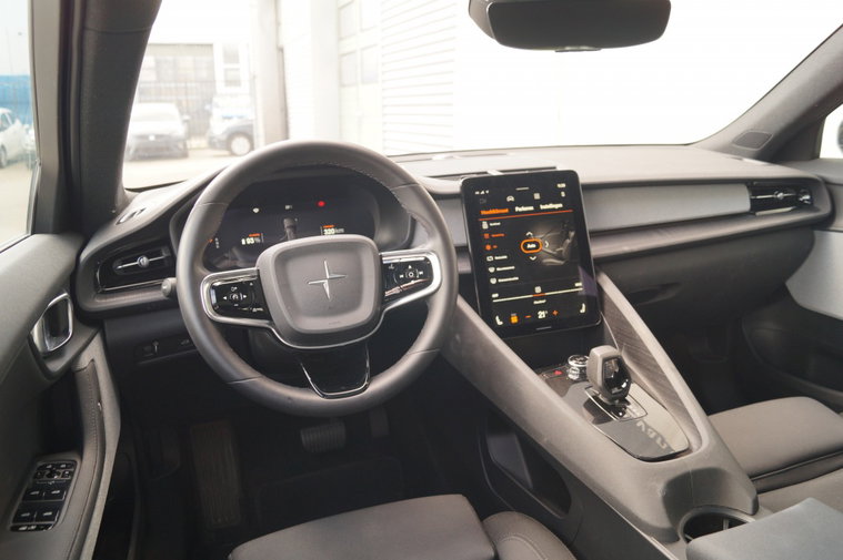 Vehicle Image 11