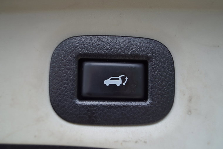 Vehicle Image 35