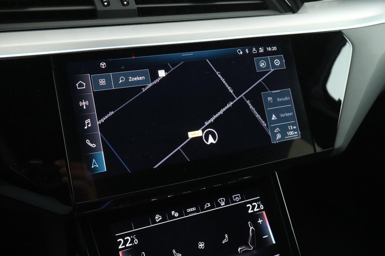 Vehicle Image 23