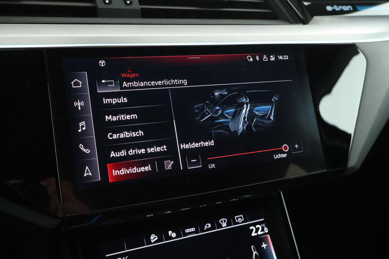 Vehicle Image 35