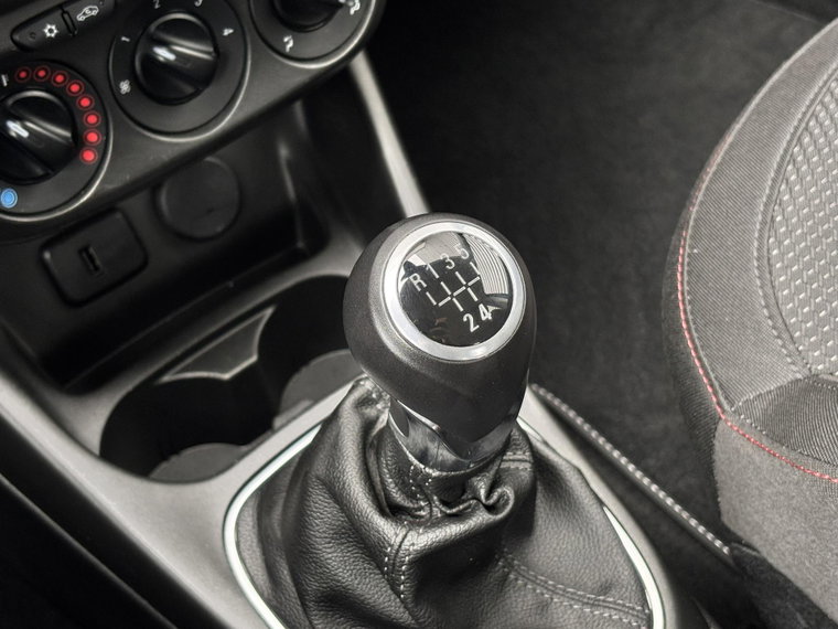 Vehicle Image 21