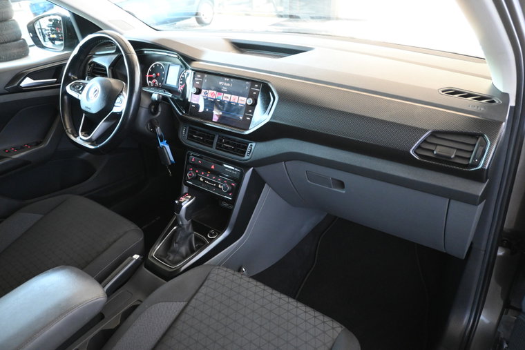 Vehicle Image 32