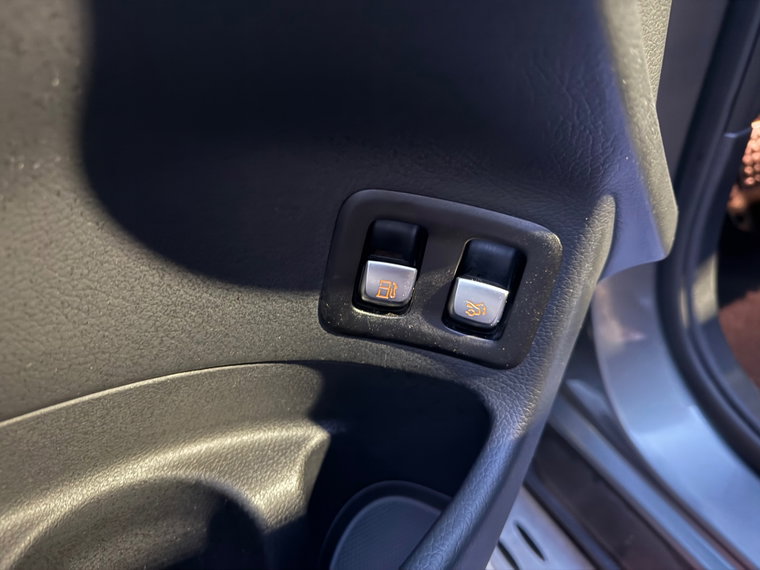 Vehicle Image 52