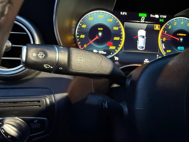 Vehicle Image 60