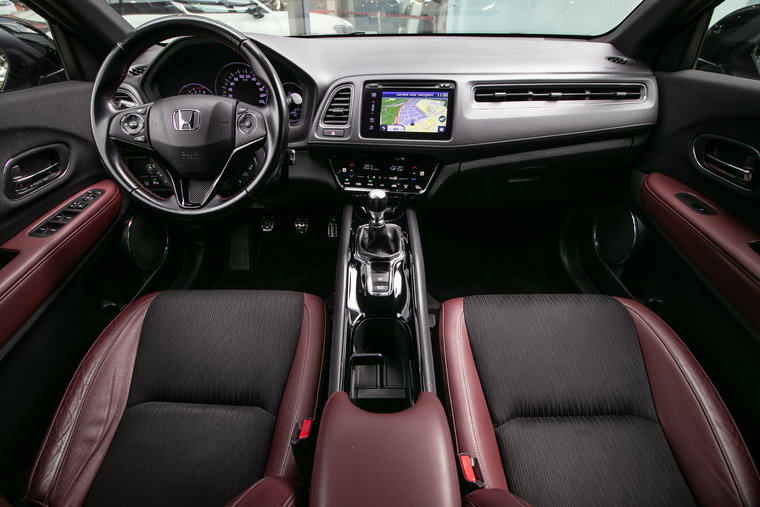 Vehicle Image 15