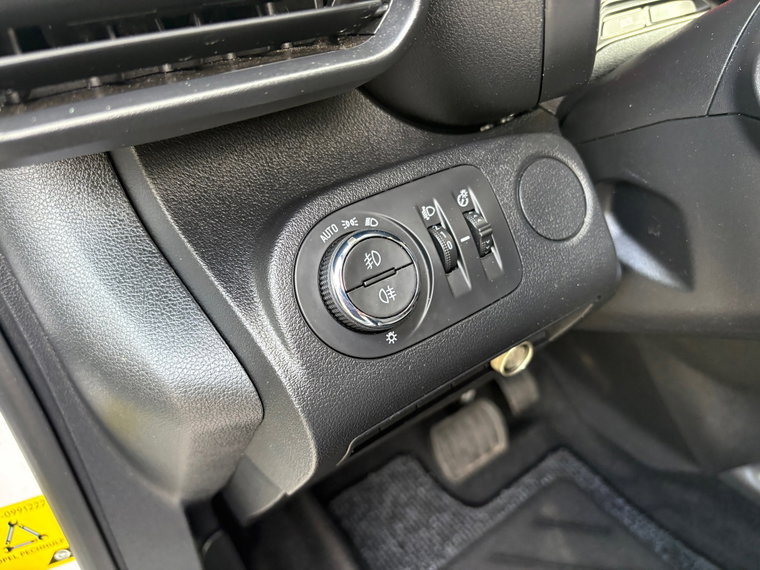 Vehicle Image 26
