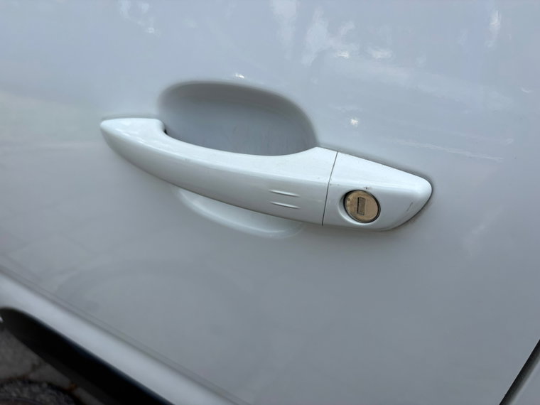 Vehicle Image 33