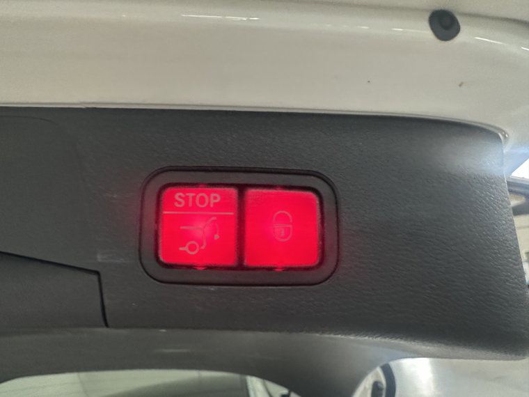 Vehicle Image 27