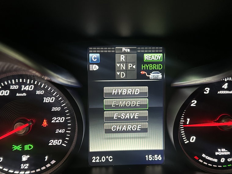 Vehicle Image 32