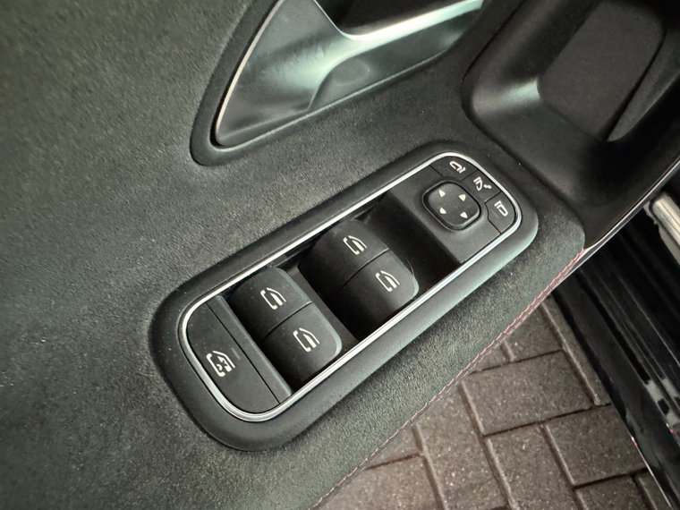 Vehicle Image 26