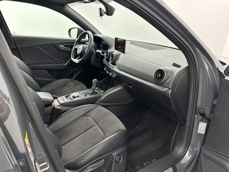 Vehicle Image 36