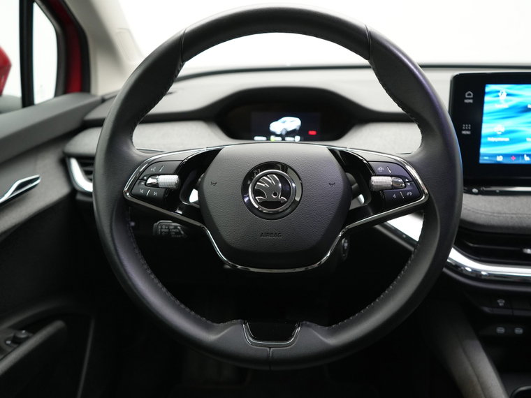 Vehicle Image 15