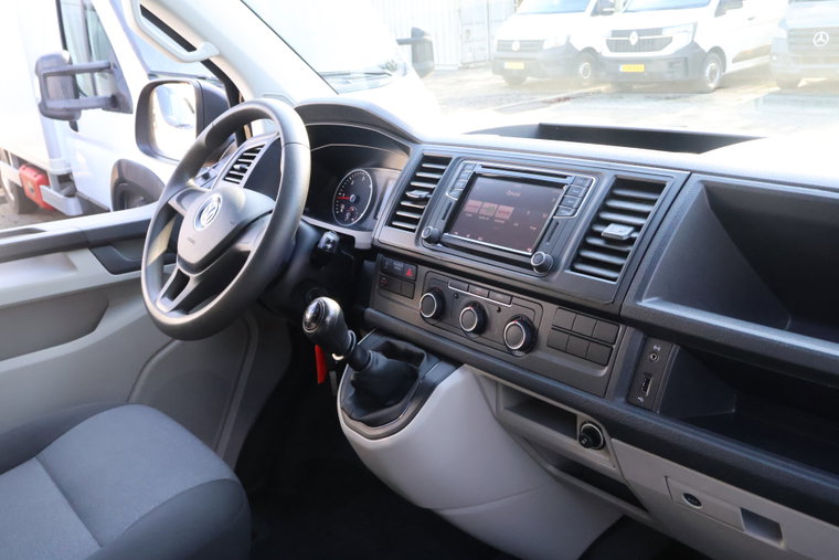 Vehicle Image 27
