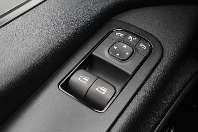 Vehicle Image 33