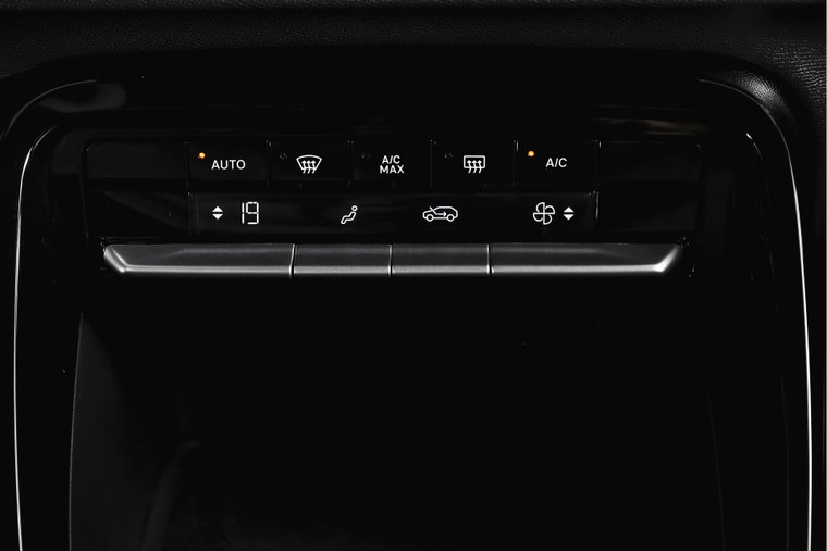 Vehicle Image 27