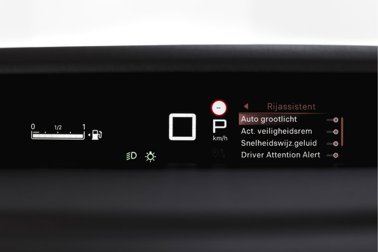 Vehicle Image 37