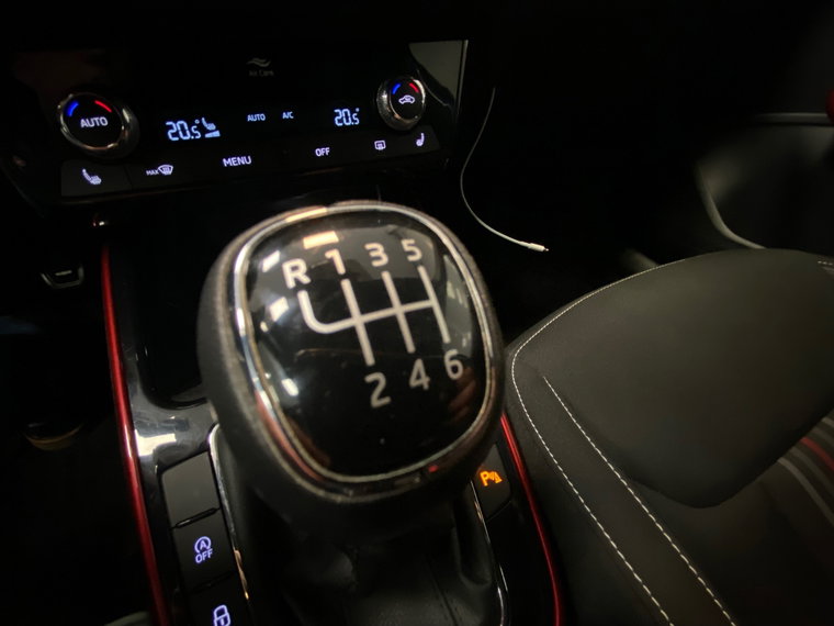 Vehicle Image 24